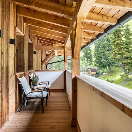 Alpine Gran Foda' Hotel
