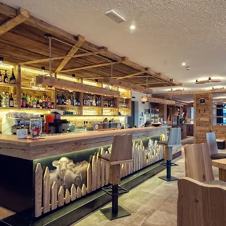 Alpine Gran Foda' Hotel 3*